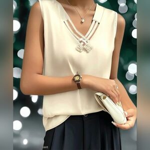 icyCream Sleeveless Blouse